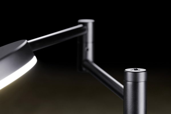 Angled close-up of lamp arm and connector – Holtkötter craftsmanship